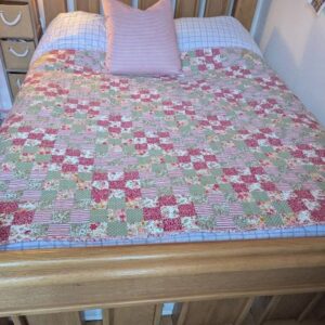 Double Sized Patchwork Quilt With Fleece Backing And 100% Cotton Front Facing
