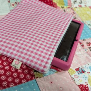 Pink and white Gingham tablet/book sleeve. Perfect for keeping your Tablet or favourite book safe and secure